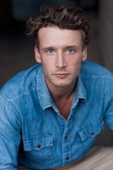 Jordan Mooney fotoğrafı