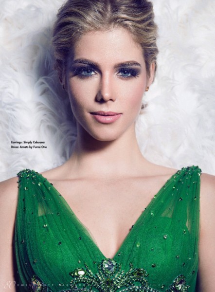 Emily Bett Rickards Fotoğrafı