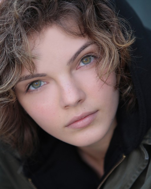 Camren Bicondova Fotoğrafı