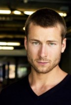 Glen Powell Fotoğrafı