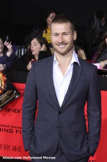 Glen Powell Fotoğrafı
