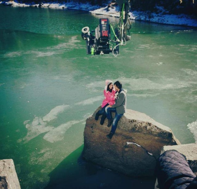 Evelyn Sharma Fotoğrafı