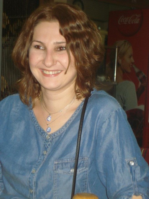 Zuhal Akmeşe Fotoğrafı