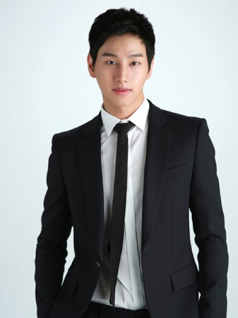 Yang Seung-Pil Fotoğrafı