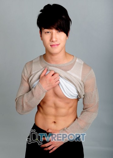 Lee Si-kang Fotoğrafı