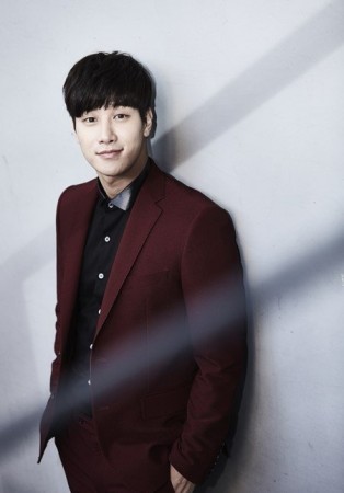 Lee Si-kang Fotoğrafı