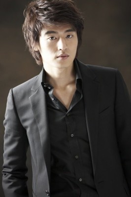 Yoon Jong-Hwa Fotoğrafı