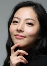 Shin Ha-yeon fotoğrafı