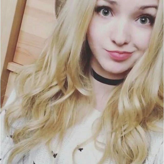 Dove Cameron Fotoğrafı