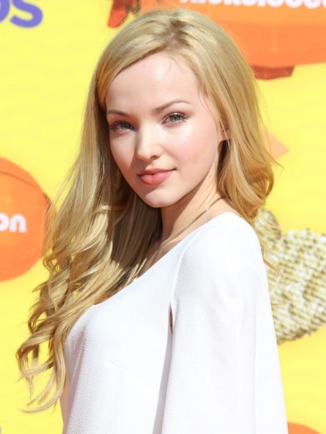Dove Cameron Fotoğrafı