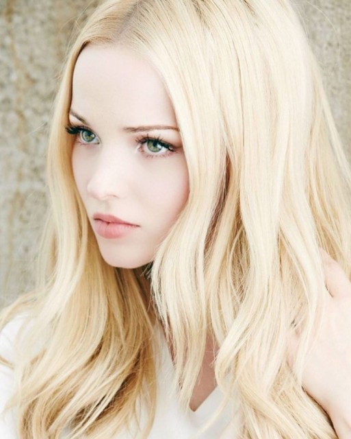Dove Cameron Fotoğrafı