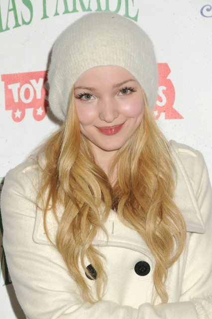 Dove Cameron Fotoğrafı