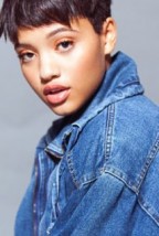 Kiersey Clemons fotoğrafı