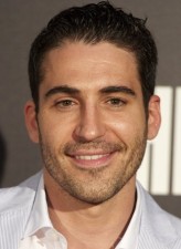 Miguel Ángel Silvestre fotoğrafı