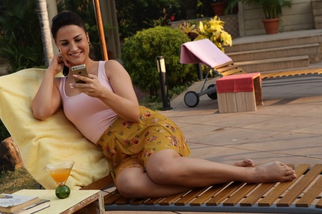 Elli  Avram Fotoğrafı