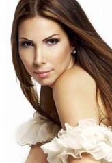 Tuğba Özerk fotoğrafı