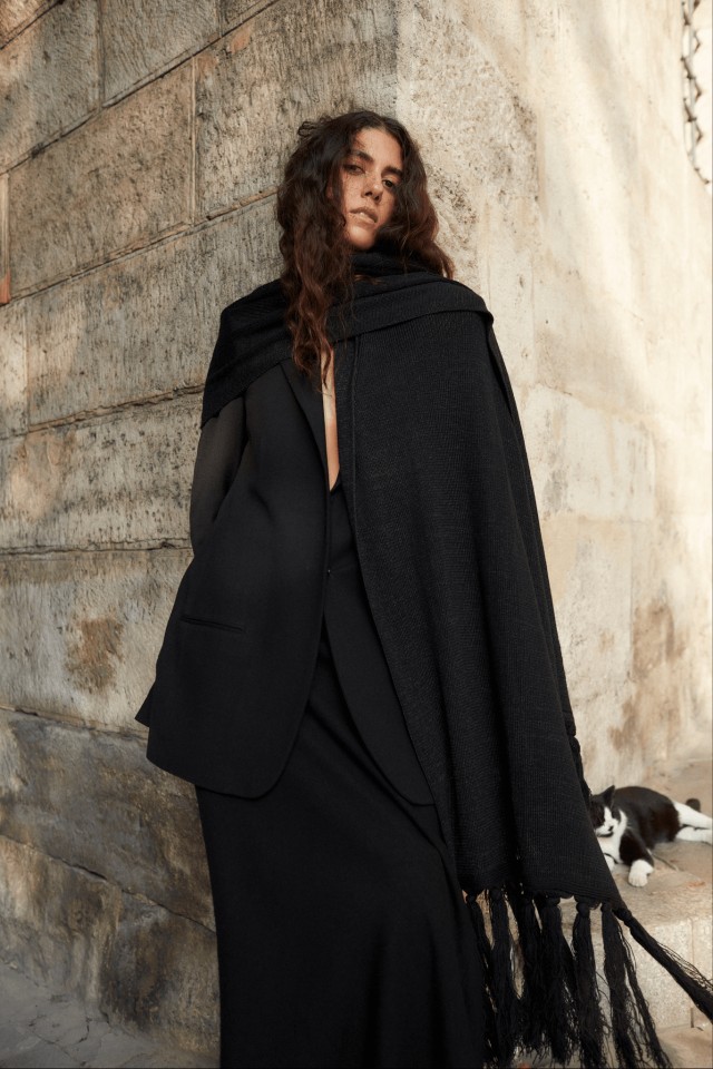 Cemre Ebuzziya fotoğrafı