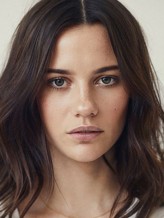 Lily  Sullivan fotoğrafı