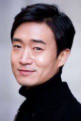 Jo Woo-jin fotoğrafı