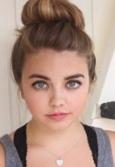 Alexa Sutherland fotoğrafı