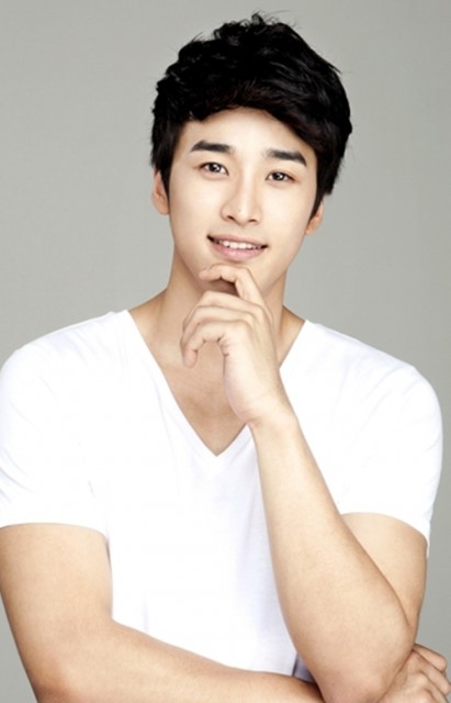 Shin Woo-gyeom Fotoğrafı