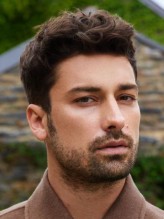 Alp Navruz fotoğrafı