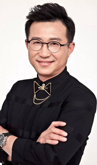 Shen Dongjun Fotoğrafı