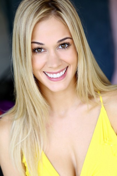 Lauren Compton Fotoğrafı