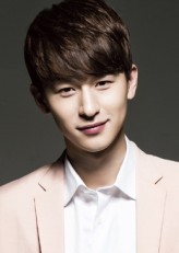 Kwon Young-min fotoğrafı