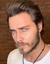 Burak Çelik fotoğrafı