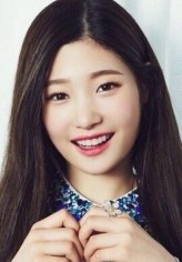 Jung Chae-yeon fotoğrafı