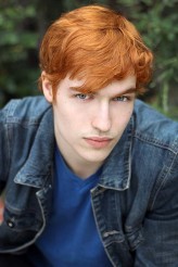 Trevor  Stines fotoğrafı