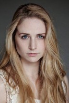 Niamh Algar Fotoğrafı