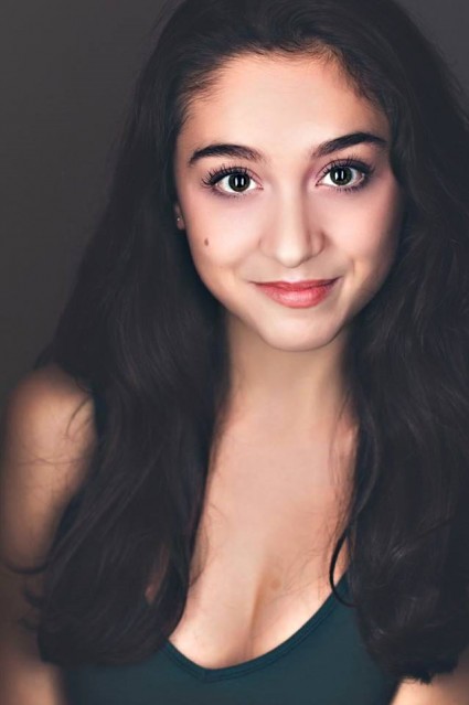 Emmy  Tanzy Fotoğrafı