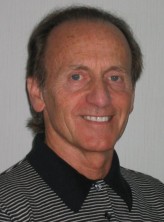 John Alexander fotoğrafı