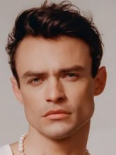 Thomas Doherty fotoğrafı