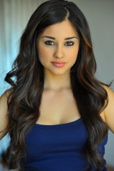 Yvette Monreal fotoğrafı