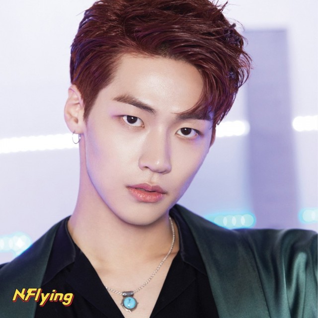 Lee Seung-hyub Fotoğrafı