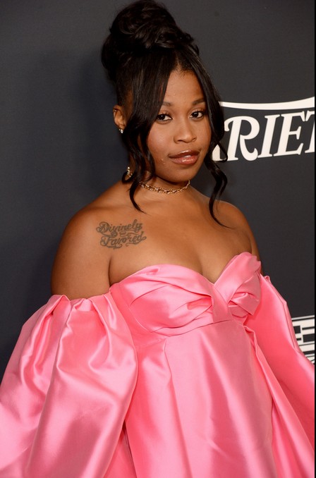 Dominique Fishback Fotoğrafı