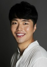 Yoon Ji-wook fotoğrafı