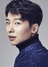 Shin Soo-Ho fotoğrafı