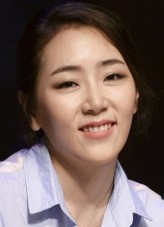 Yoon Young-Min fotoğrafı