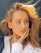 Nell Verlaque fotoğrafı