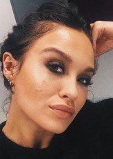 Holly Mae Brood fotoğrafı