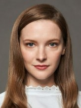 Morfydd Clark fotoğrafı