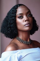 Novi Brown fotoğrafı