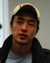 Lee Byeong-hun (i) fotoğrafı