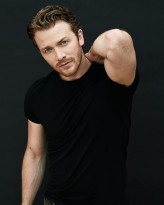 Benjamin Sutherland fotoğrafı