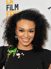 Pearl Thusi fotoğrafı