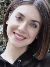 Fulya Zenginer fotoğrafı